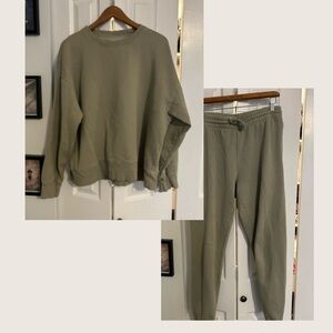 TNA comfy AF full fleece lined sweatsuit in sage - pants (L) and crewneck (3)